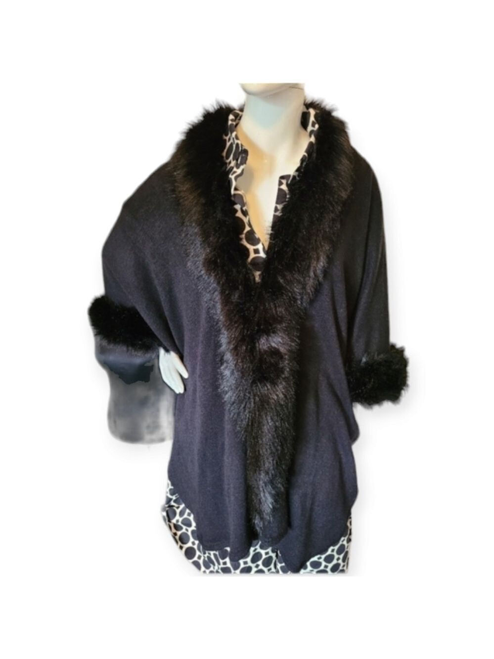 TRÏBE Black Faux Fur Trimmed Cape Shawl Size XL NWT